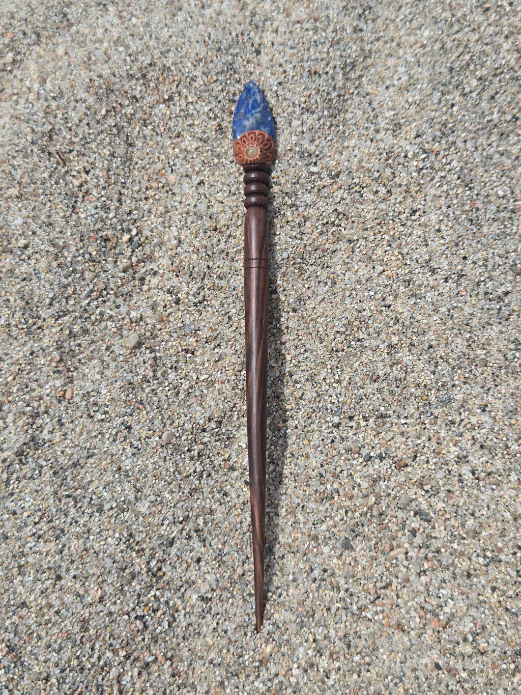 Bâton de cheveux en bois & lapis-lazuli